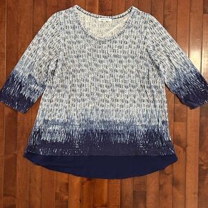 Rose & Olive Women’s Blue and White Pattern Long Sleeve Top Size 1X